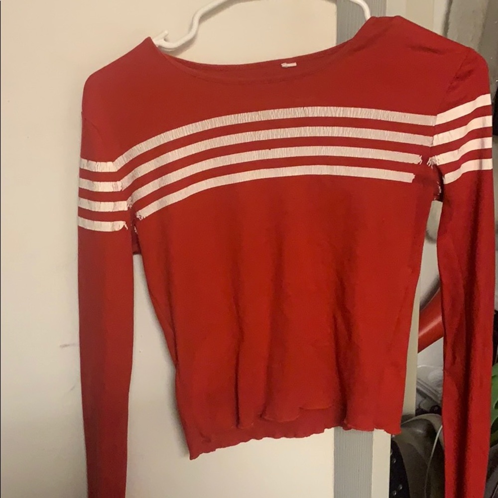 red long sleeve crop top